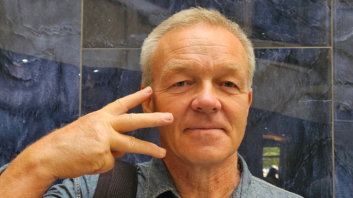 Show TN 3 Fingers campaign participant